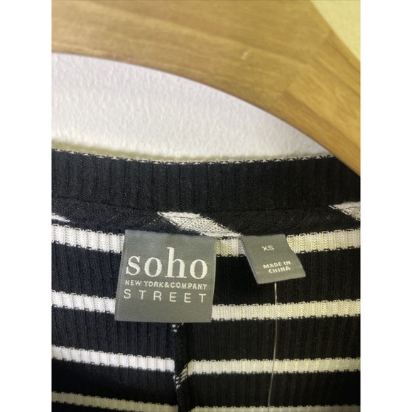 Soho New York & Co Knit Scoop Neck Pullover Sweater Womens Size XS 3/4 Sleeves - Picture 2 of 4